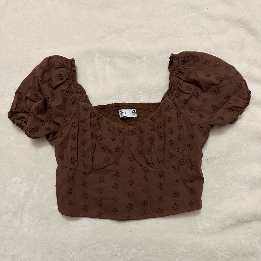 Hollister puffy short sleeve crop top